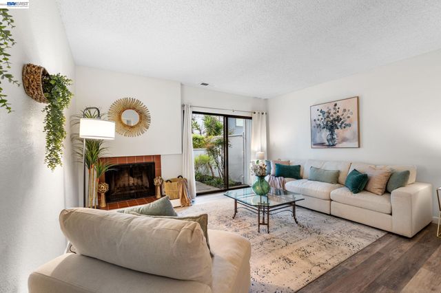 17999 Firestone Rd, Hayward, CA 94541