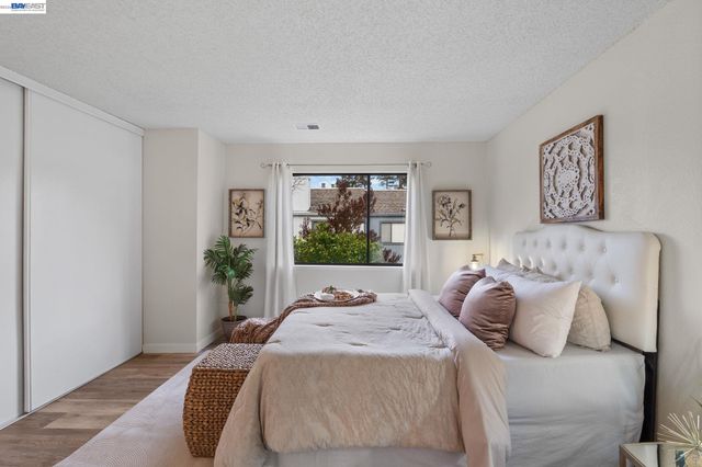 17999 Firestone Rd, Hayward, CA 94541