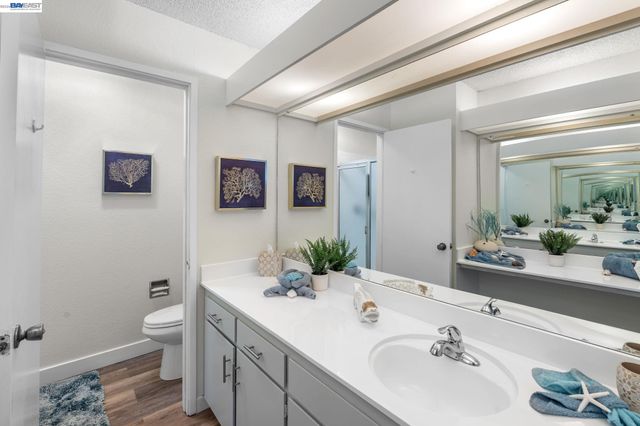 17999 Firestone Rd, Hayward, CA 94541