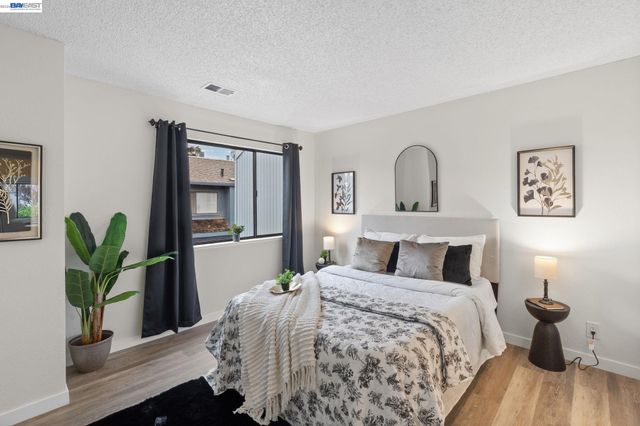 17999 Firestone Rd, Hayward, CA 94541