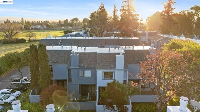 17999 Firestone Rd, Hayward, CA 94541