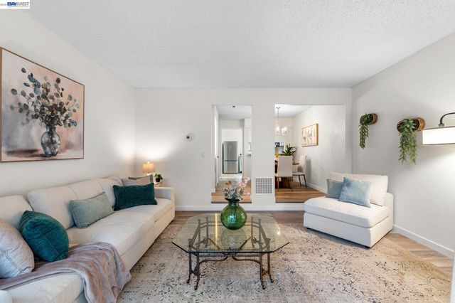 17999 Firestone Rd, Hayward, CA 94541