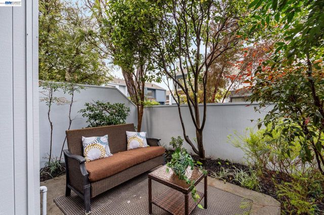 17999 Firestone Rd, Hayward, CA 94541