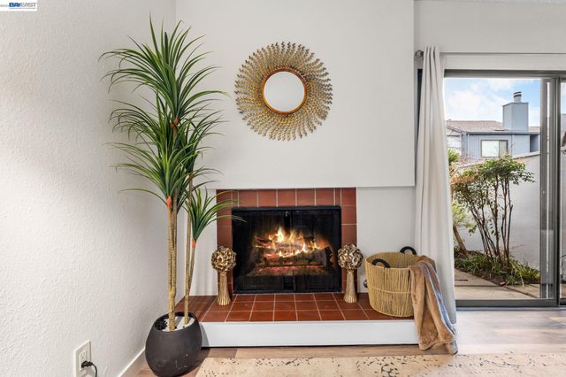 17999 Firestone Rd, Hayward, CA 94541