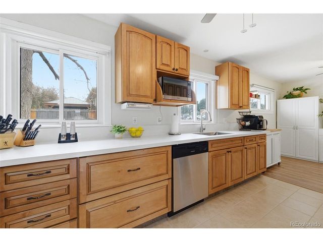 15790 W 10th Ave, Golden, CO 80401