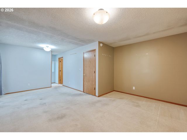 3108 LOUISIANA St, Longview, WA 98632