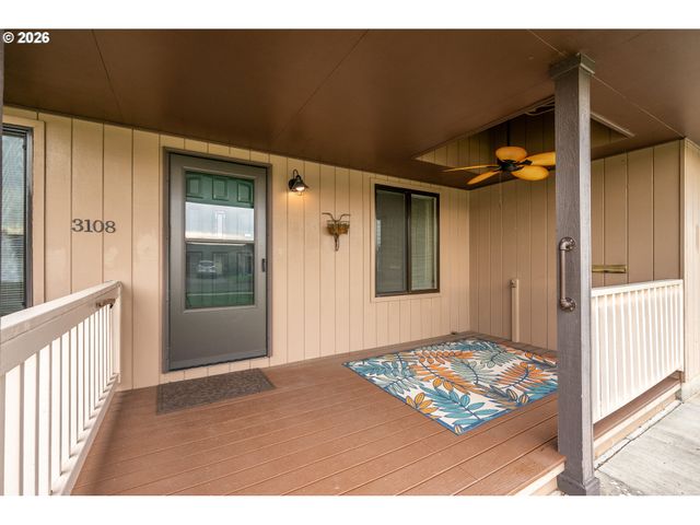3108 LOUISIANA St, Longview, WA 98632