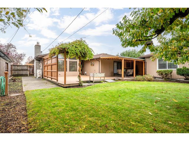 3108 LOUISIANA St, Longview, WA 98632