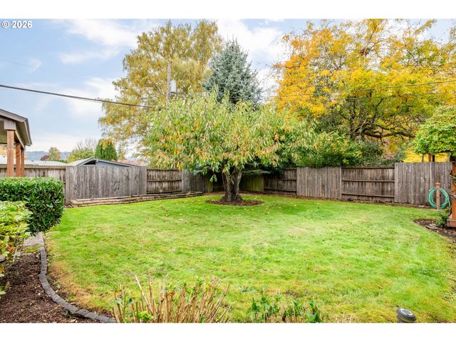 3108 LOUISIANA St, Longview, WA 98632
