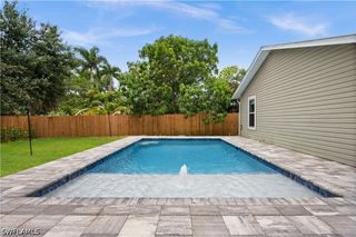 866 N 101 AVE, Naples, FL 34108