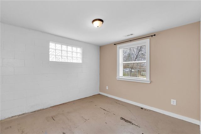 16774 Joy Loop, Lowell, AR 72745