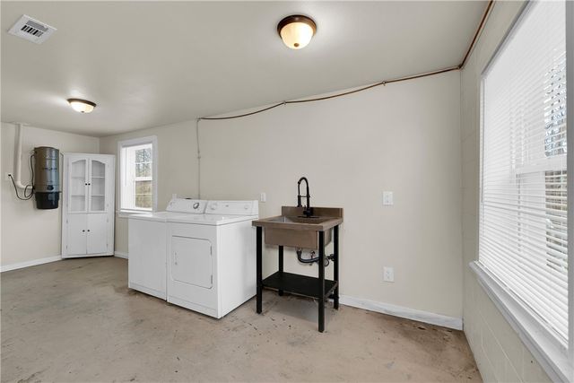 16774 Joy Loop, Lowell, AR 72745