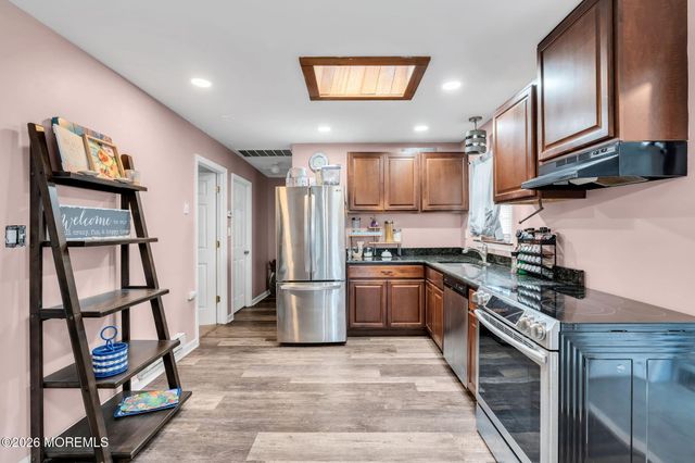 99 Lake Superior Drive, Little Egg Harbor, NJ 08087