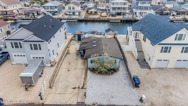 99 Lake Superior Drive, Little Egg Harbor, NJ 08087
