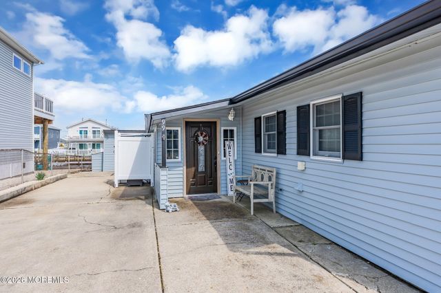 99 Lake Superior Drive, Little Egg Harbor, NJ 08087