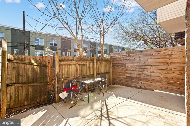 2420 W JEFFERSON ST, Philadelphia, PA 19121