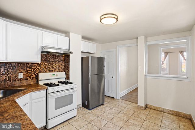 2420 W JEFFERSON ST, Philadelphia, PA 19121