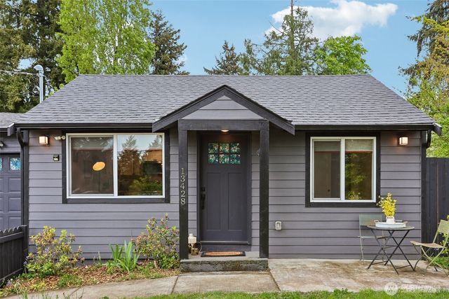 13428 6th Avenue S, Burien, WA 98168