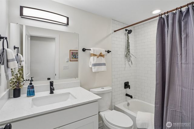 13428 6th Avenue S, Burien, WA 98168