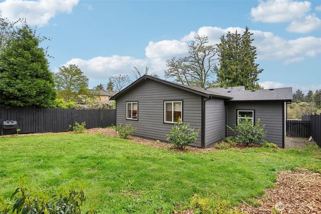 13428 6th Avenue S, Burien, WA 98168