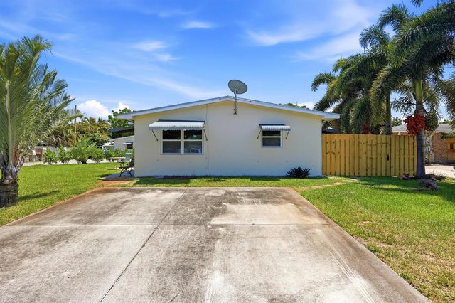 2708 Hinda Road 2708, West Palm Beach, FL 33403