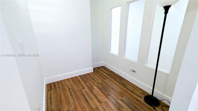 300 Bayview Drive 206, Sunny Isles Beach, FL 33160