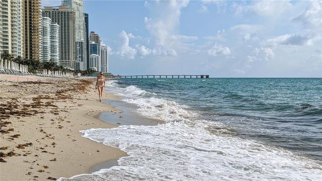 300 Bayview Drive 206, Sunny Isles Beach, FL 33160
