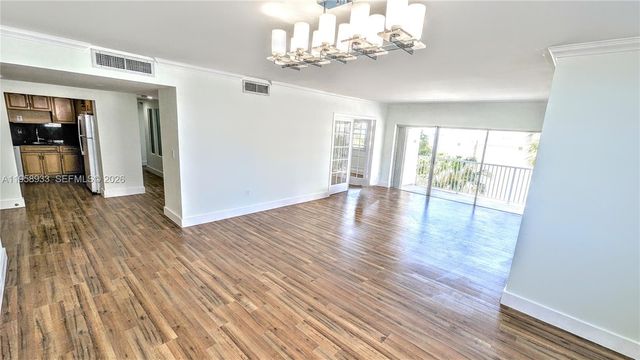 300 Bayview Drive 206, Sunny Isles Beach, FL 33160