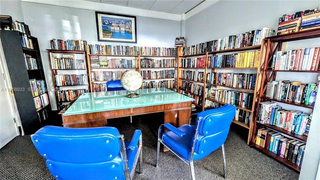 300 Bayview Drive 206, Sunny Isles Beach, FL 33160