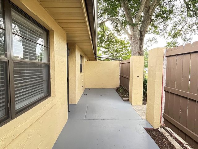 1026 MEDINAH DRIVE, Winter Haven, FL 33884