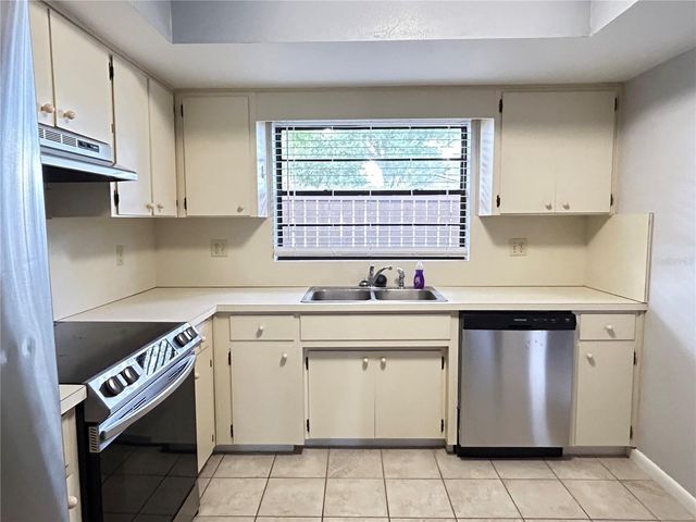 1026 MEDINAH DRIVE, Winter Haven, FL 33884