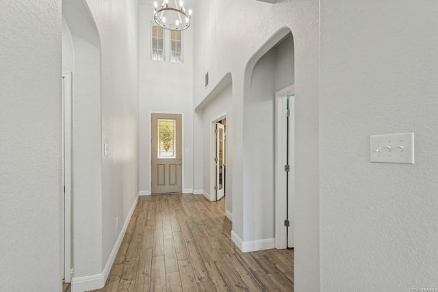 3814 Ox Eye Daisy, San Antonio, TX 78261