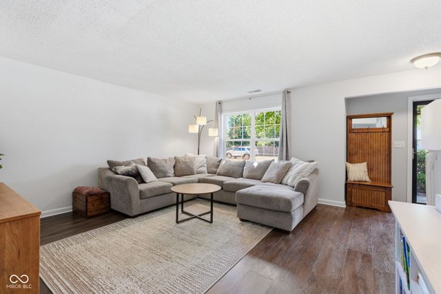 18017 Captiva Way, Westfield, IN 46062