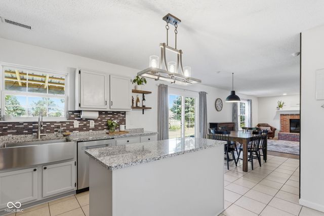 18017 Captiva Way, Westfield, IN 46062
