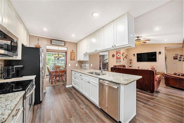 6709 PEACHTREE DRIVE, Temple Terrace, FL 33617