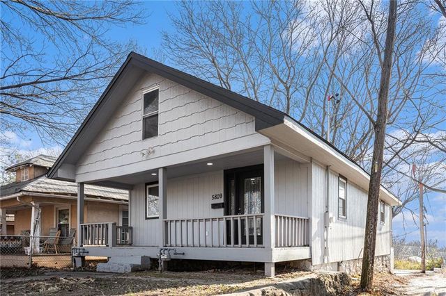 5809 E 16th Terrace, Kansas City, MO 64126