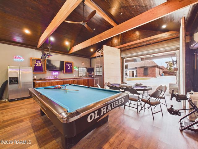 1001 Renella Simon Drive, Breaux Bridge, LA 70517