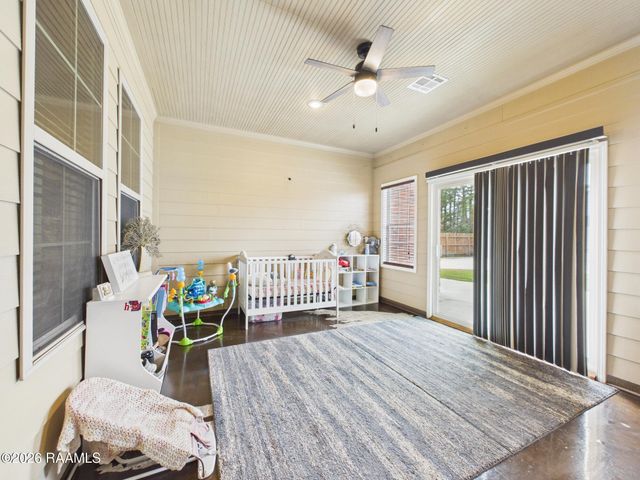 1001 Renella Simon Drive, Breaux Bridge, LA 70517