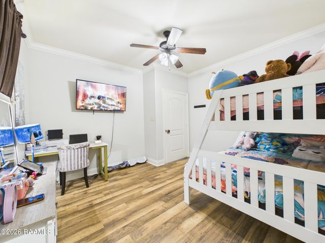 1001 Renella Simon Drive, Breaux Bridge, LA 70517