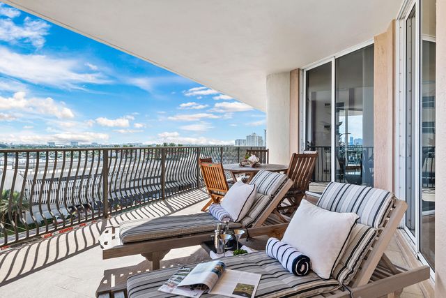 100 S Birch Road 906, Fort Lauderdale, FL 33316