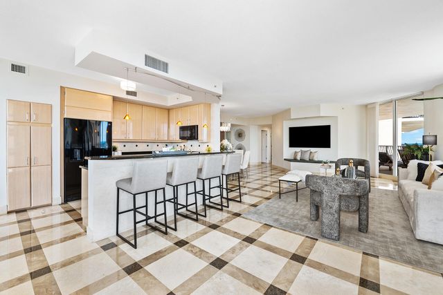 100 S Birch Road 906, Fort Lauderdale, FL 33316