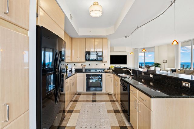 100 S Birch Road 906, Fort Lauderdale, FL 33316