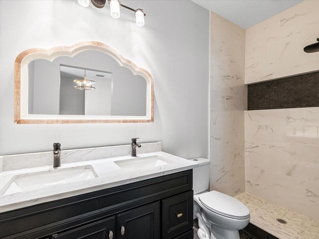 2107 W CHERRY STREET, Tampa, FL 33607