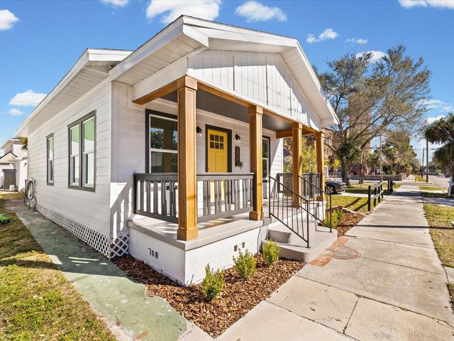 2107 W CHERRY STREET, Tampa, FL 33607