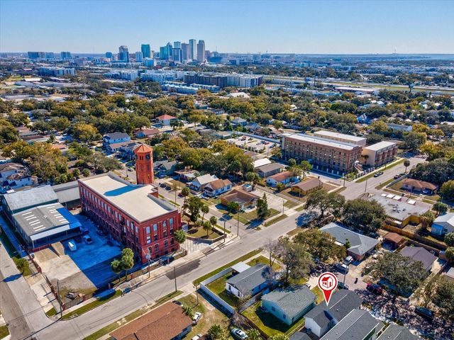 2107 W CHERRY STREET, Tampa, FL 33607