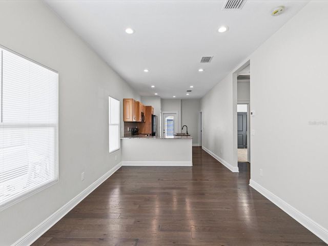 2107 W CHERRY STREET, Tampa, FL 33607