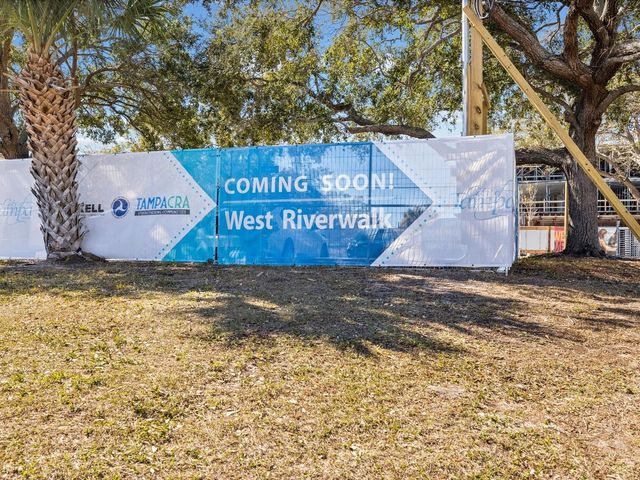 2107 W CHERRY STREET, Tampa, FL 33607