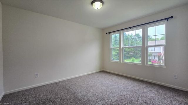 489 Green Arbor Lane, Winston-salem, NC 27103