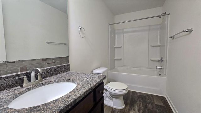 489 Green Arbor Lane, Winston-salem, NC 27103
