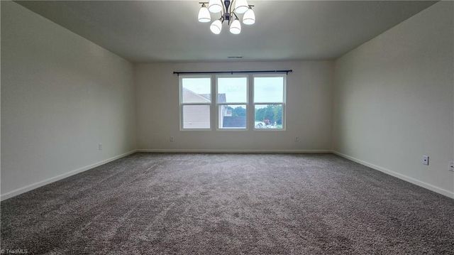 489 Green Arbor Lane, Winston-salem, NC 27103